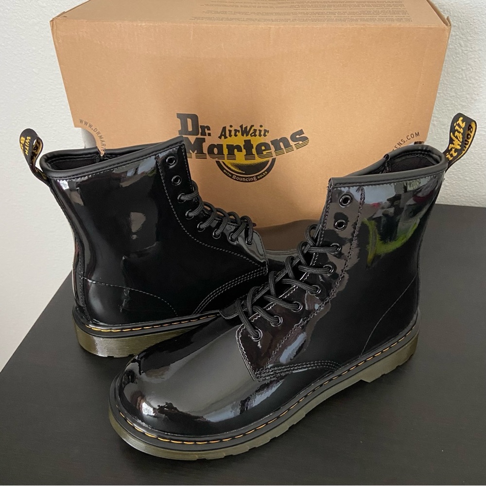NIB Dr. Martens 1460Y Black Patent Leather Women's Boots - Picture 5 of 12